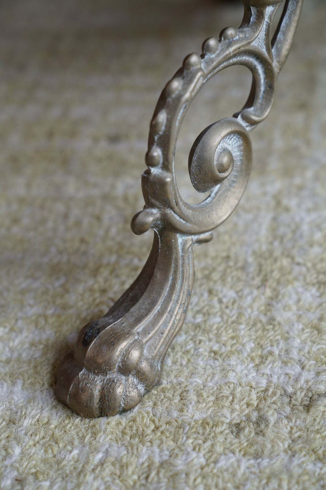 Home Decor Antique Brass Plant Stand – Ornate Victorian Style Display Stand photo