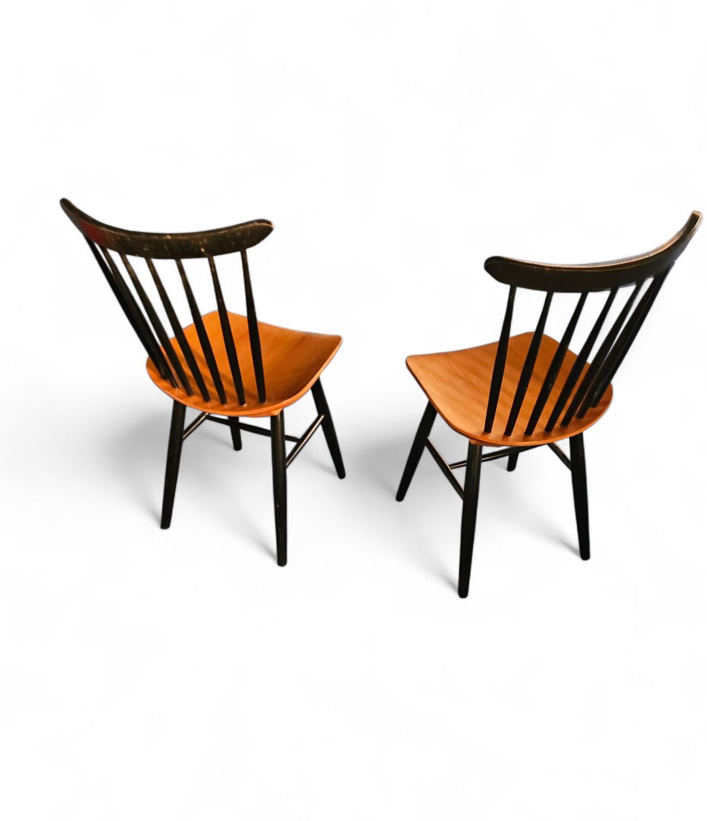 Set Of 2 Spindle Back Dining Chairs / Curved Seating / Teak Wood Seat / 1960s / Pastoe Holland / 1970s photo for sale