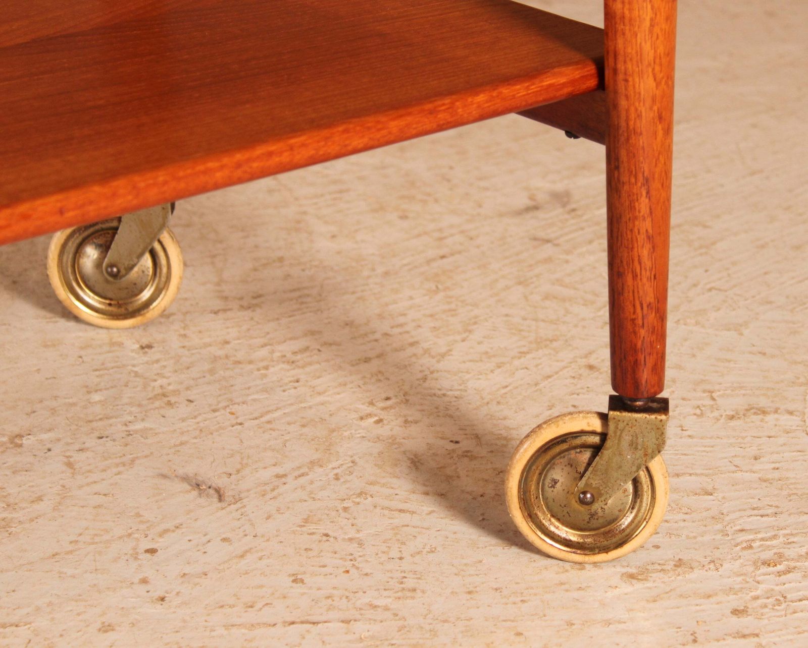 Mid Century 2 Tier Teak Serving Trolley By Niels O. Møller For J.L. Møllers, 1960s photo vintage