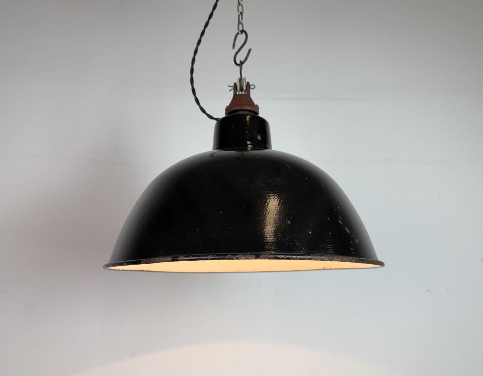 photo vinterior East German Black Enamel Factory Light By Lbd Veb Leuchtenbau Dresden, 1950s