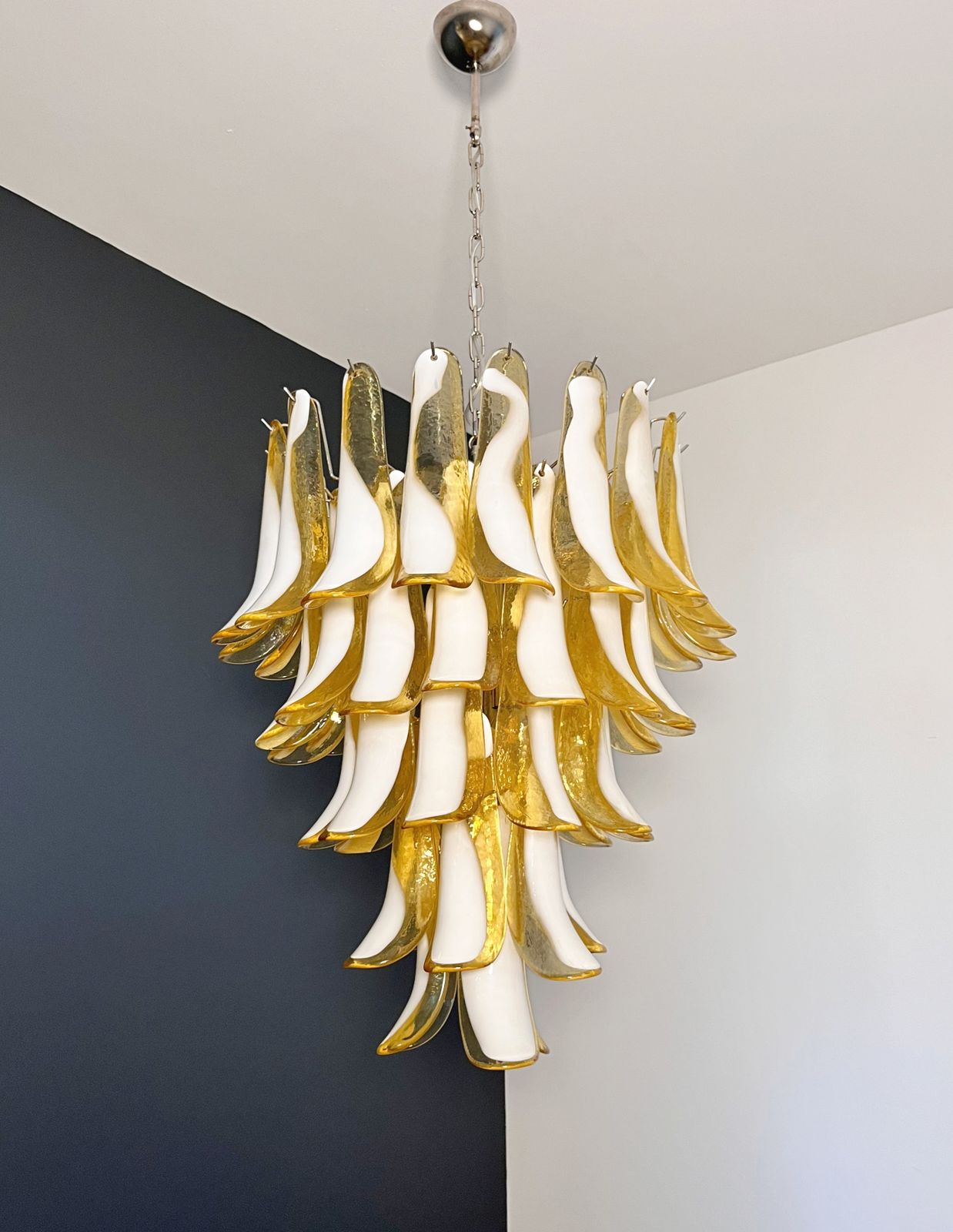 Italian Vintage Murano Chandelier   52 Caramel Glass Petals photo vinterior