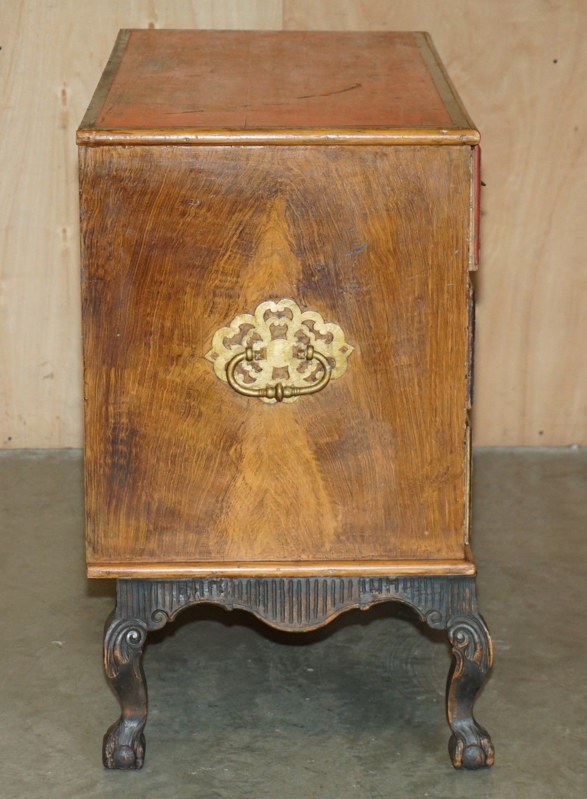 photo vintage Stunning 1778 Dated Polychrome Painted Claw & Ball Campaign Chest Of Drawers