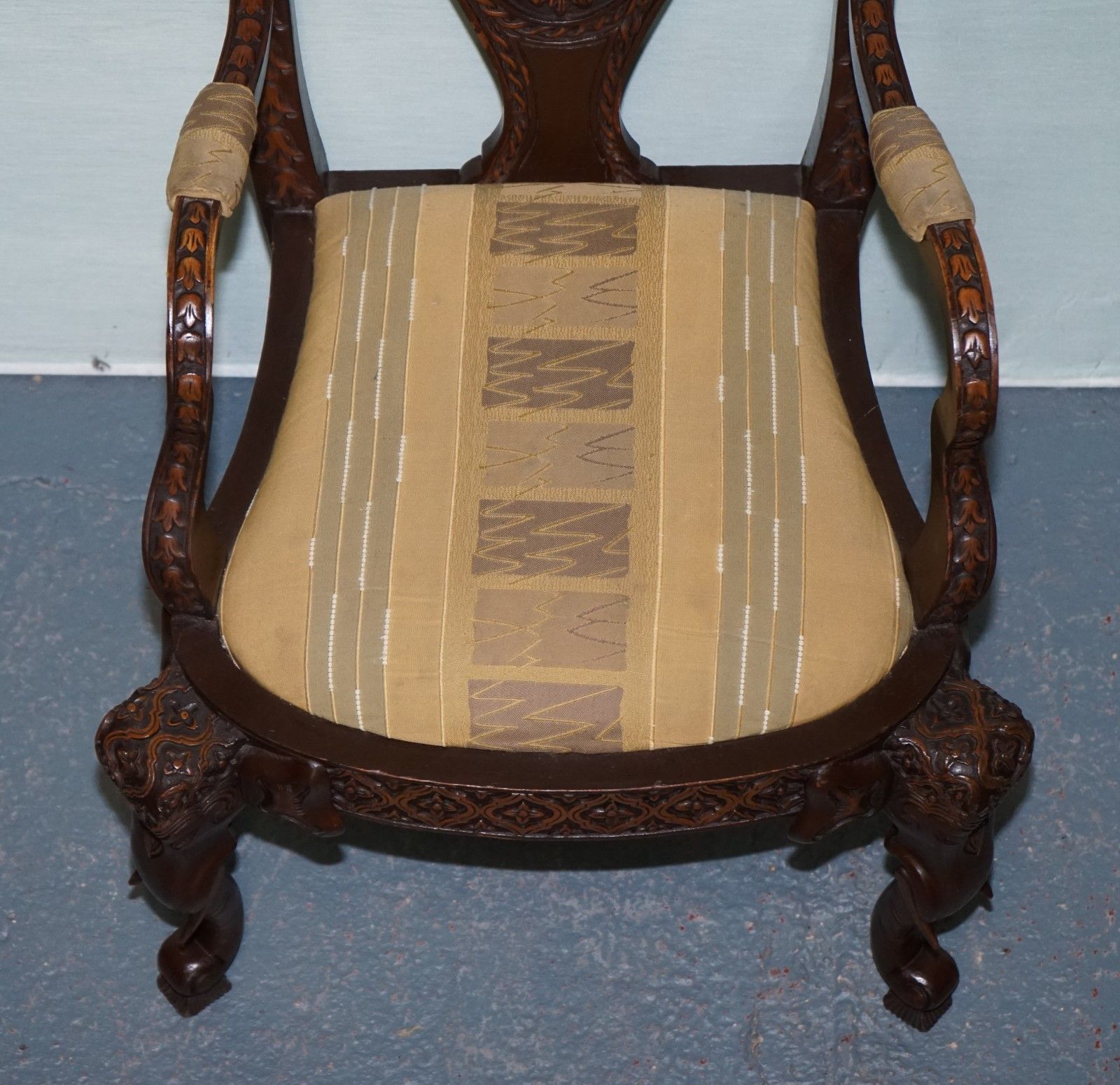 photo vintage Anglo Indian Wooden Heavily Carved Elephant Detail Single Caver Armchair