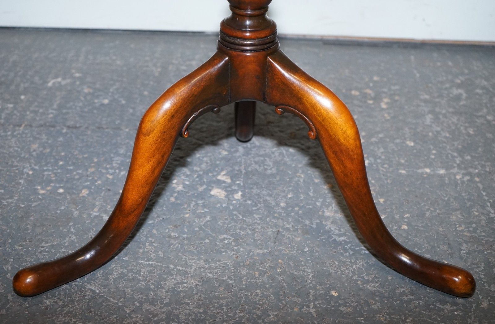 Vintage Brights Of Nettlebed Burr Walnut Side End Wine Table photo vinterior