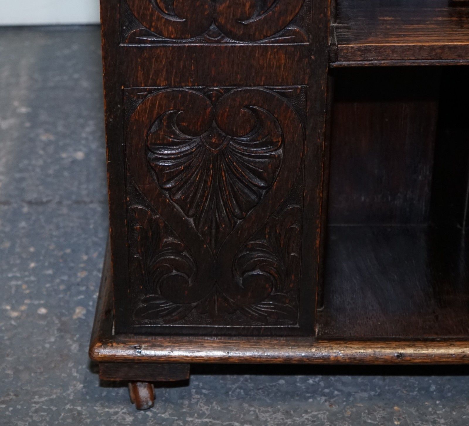 Antique Victorian English Solid Oak Carved Jacobean Revolving Open Bookcase photo 1450.0