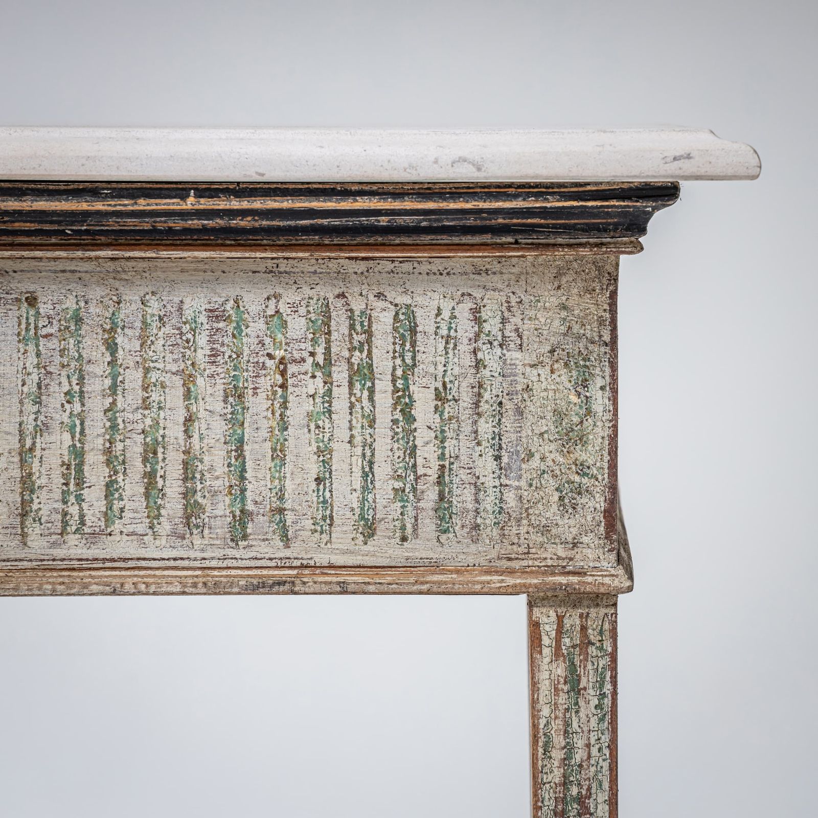 Paar Louis XVI Stijl Consoles Met Gegoten Stenen Bladen, 20e Eeuw photo for sale