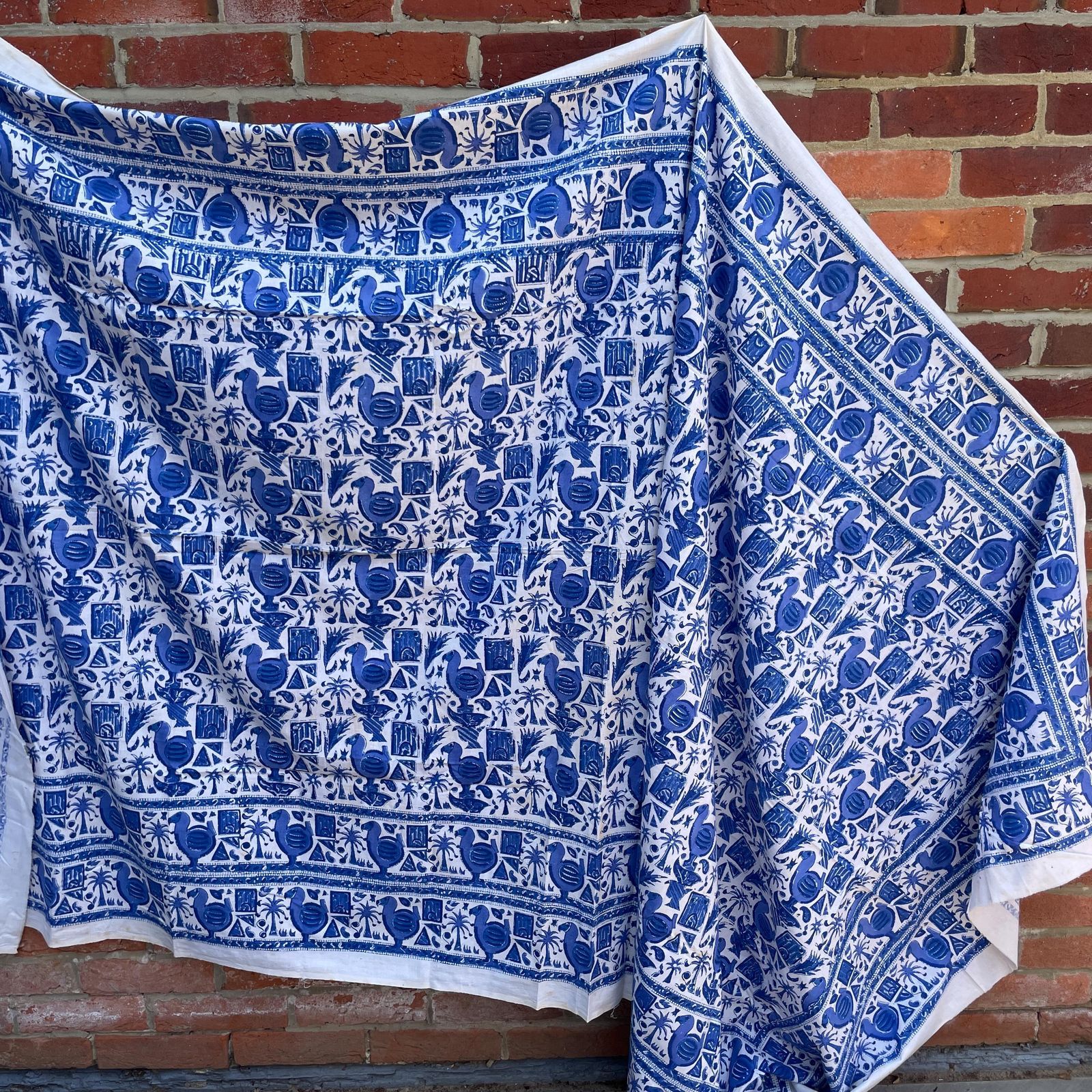 Textiles Hand Printed Indian Fabric 296x147cm Dodo Bird Pattern Block Blue White Tapestry Cotton Handmade Craft Dress Making Traditional Cloth India photo