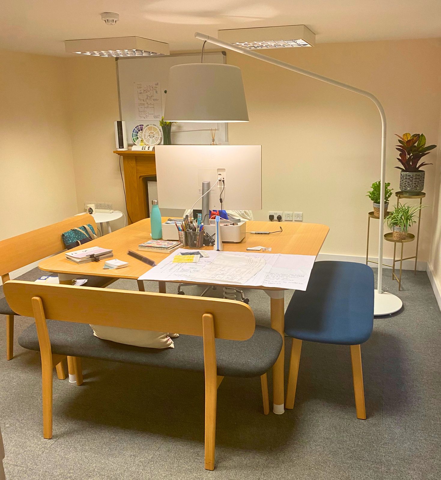 Pearson Lloyd Zones Office Set