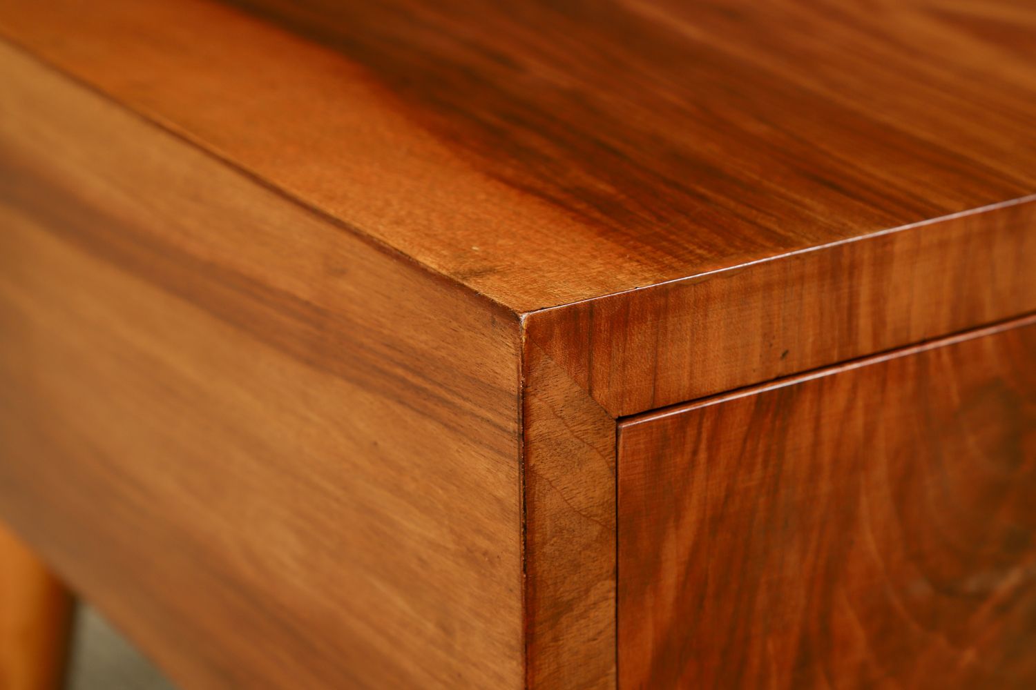 photo buy Small English Art Deco Figured Walnut Bedside / Side / Lamp Table With Drawer (Circa 1930)