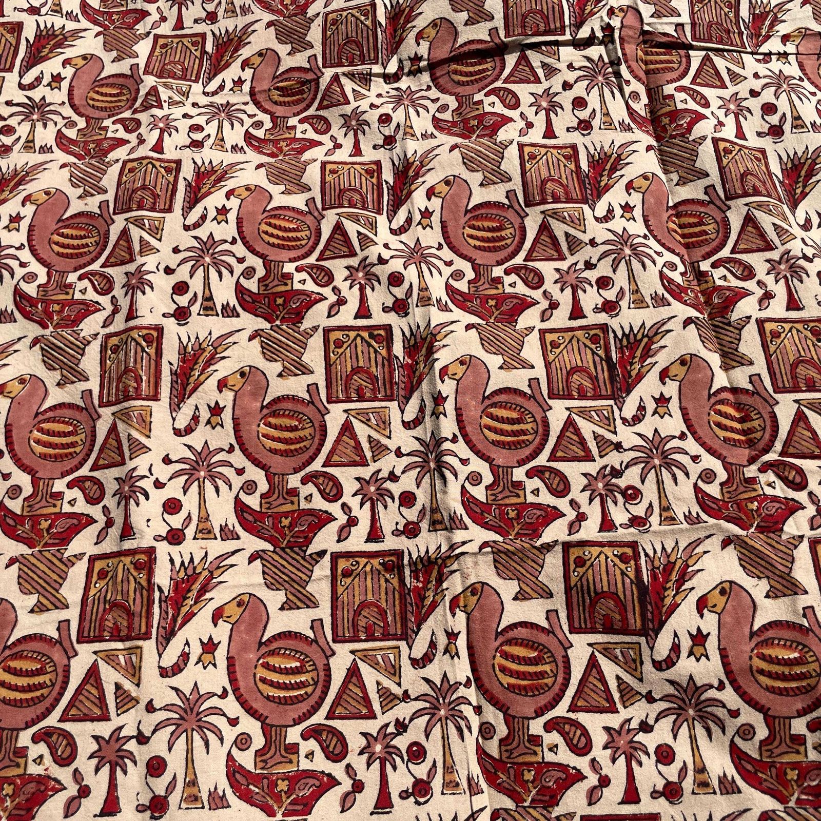 photo vinterior Hand Printed Indian Fabric 171x162cm Dodo Bird Pattern Block Pink Red Tapestry Cotton Handmade Craft Round Making Traditional Cloth India