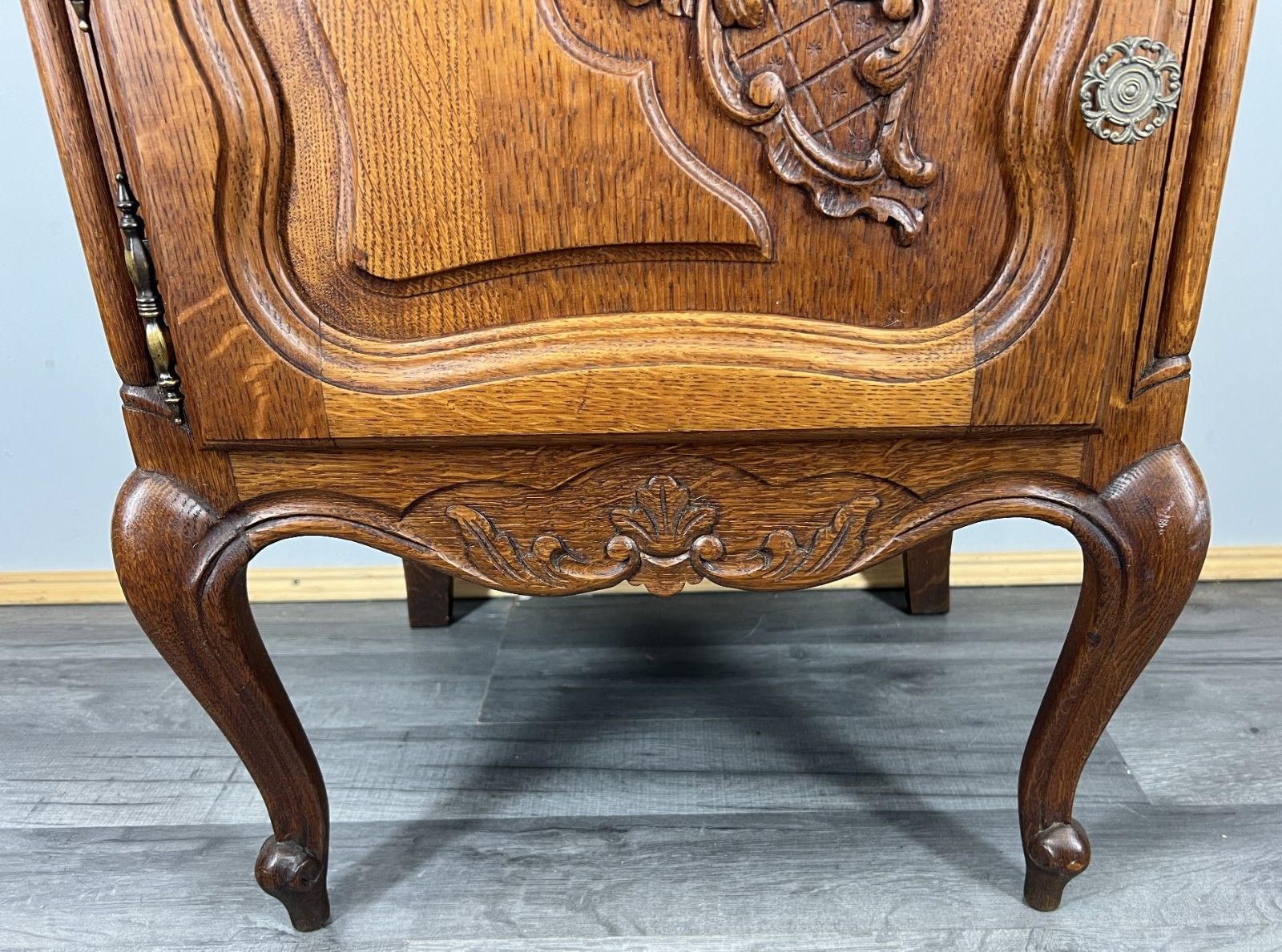 Pair Of  Bedside Tables Vintage French Louis Oak Nightstands Cabinets Lot 4272 photo vinterior