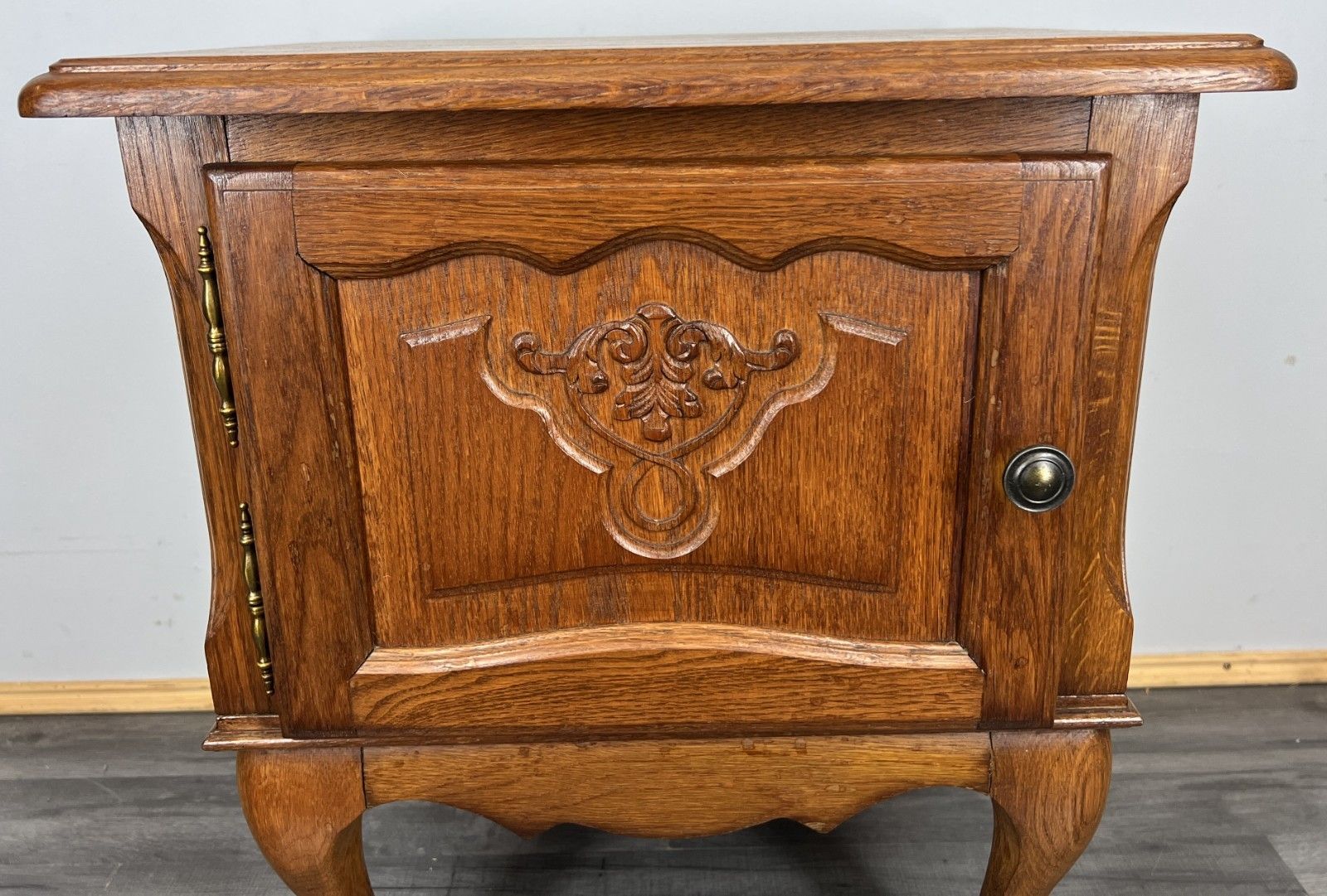 Pair Of  Bedside Tables Vintage French Louis Oak Nightstands Cabinets Lot 4300 photo 399.0
