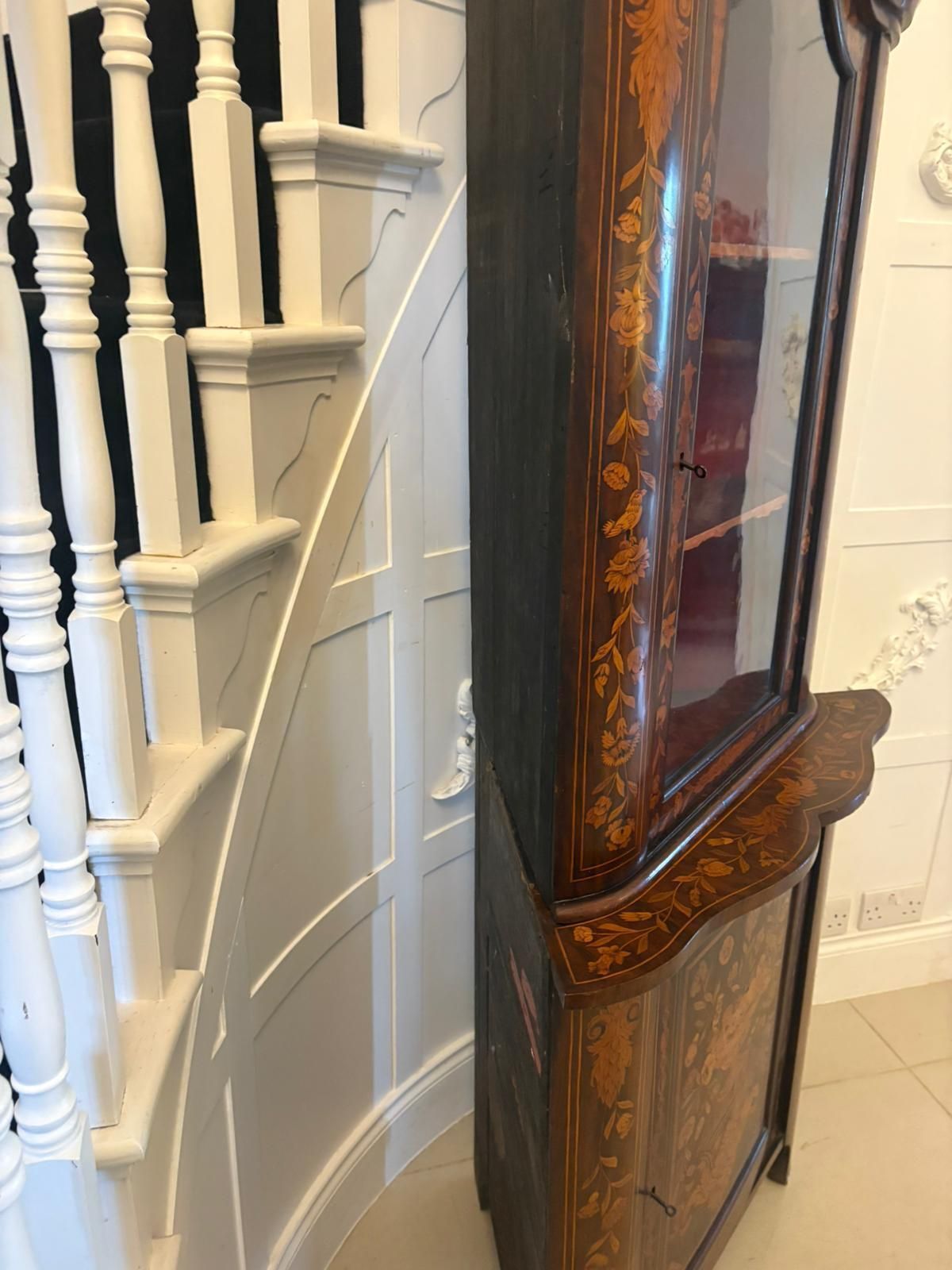 Antique 19th Century Quality Dutch Marquetry Corner Cabinet photo vinterior