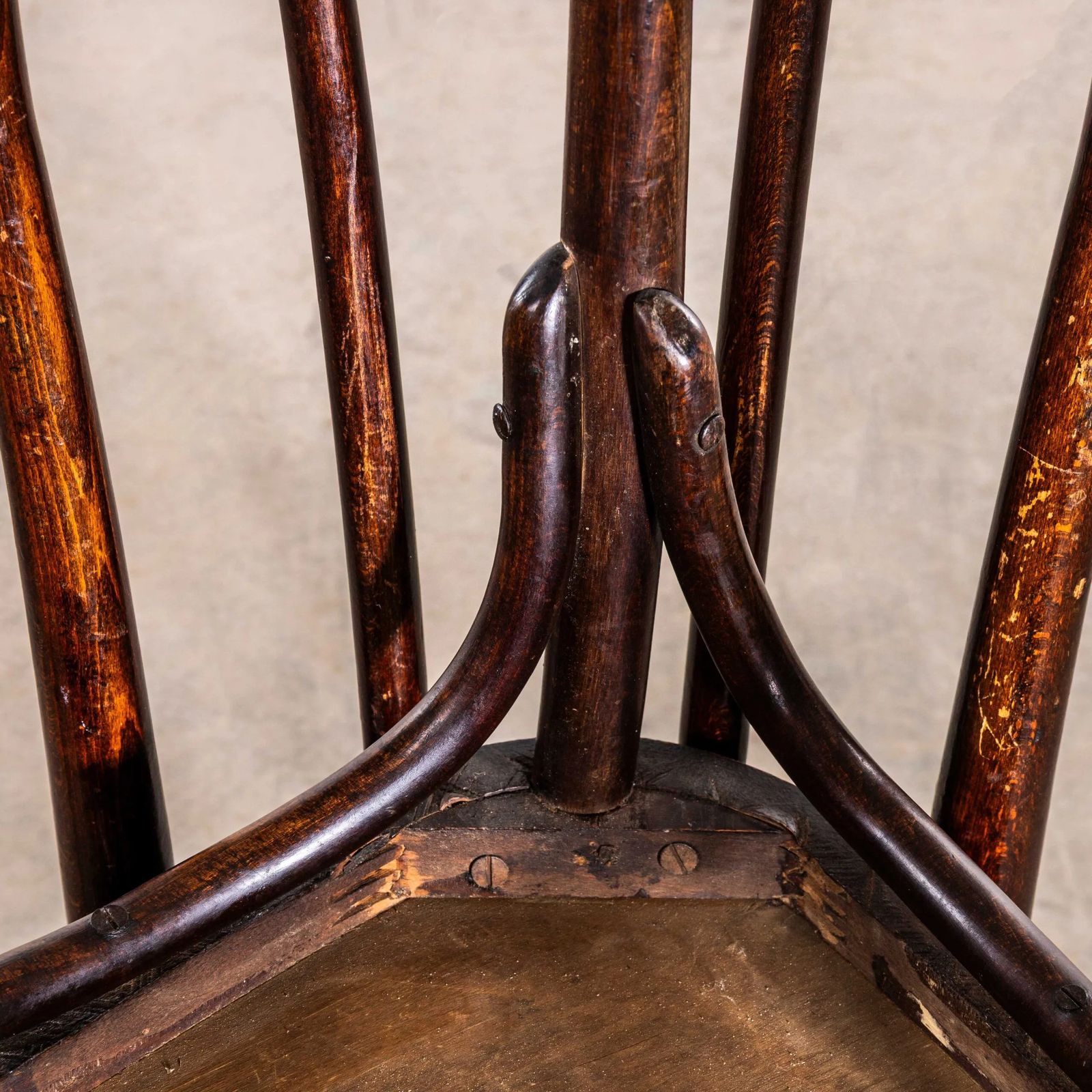photo furniture 1940’s Rich Dark Fischel Bentwood Dining Chairs – Set Of Six