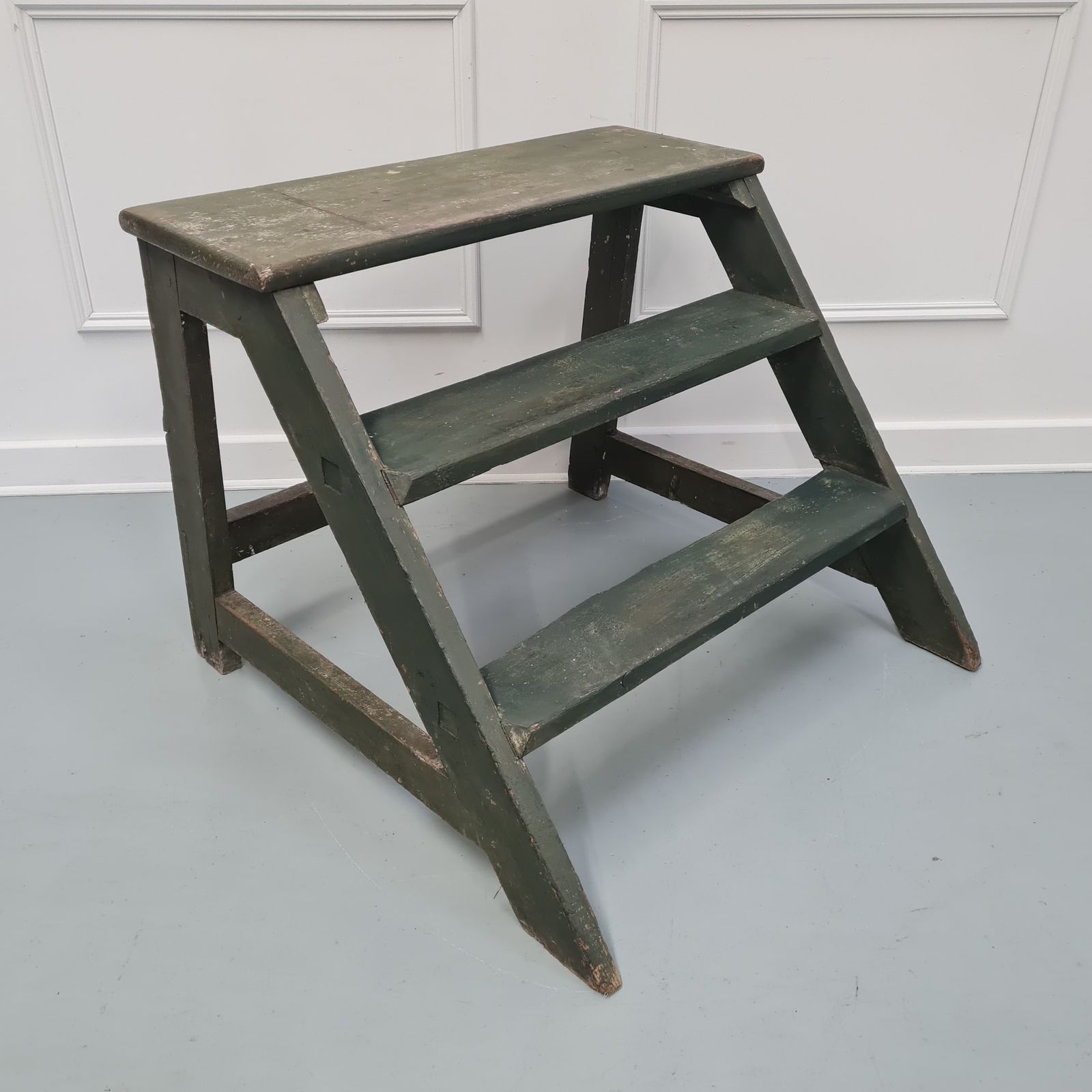 Antique Steps/Plant Stand C1920 Free Delivery Eng/Wales photo for sale