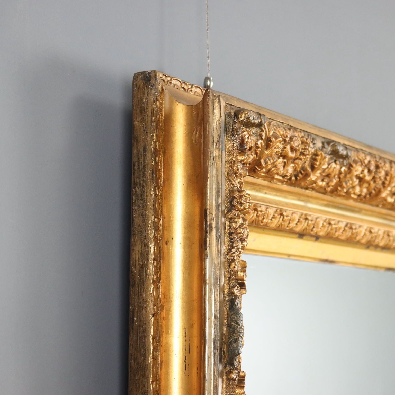 photo furniture Antique Mirror Carved Gilded Wood Italy XIX Century