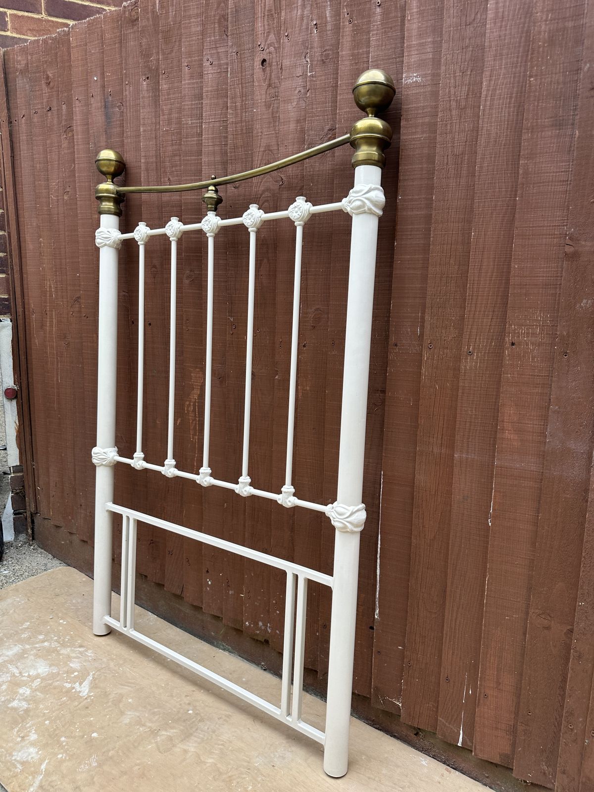 Spectacular Cast Iron & Brass Single Headboard – Great Condition photo vintage