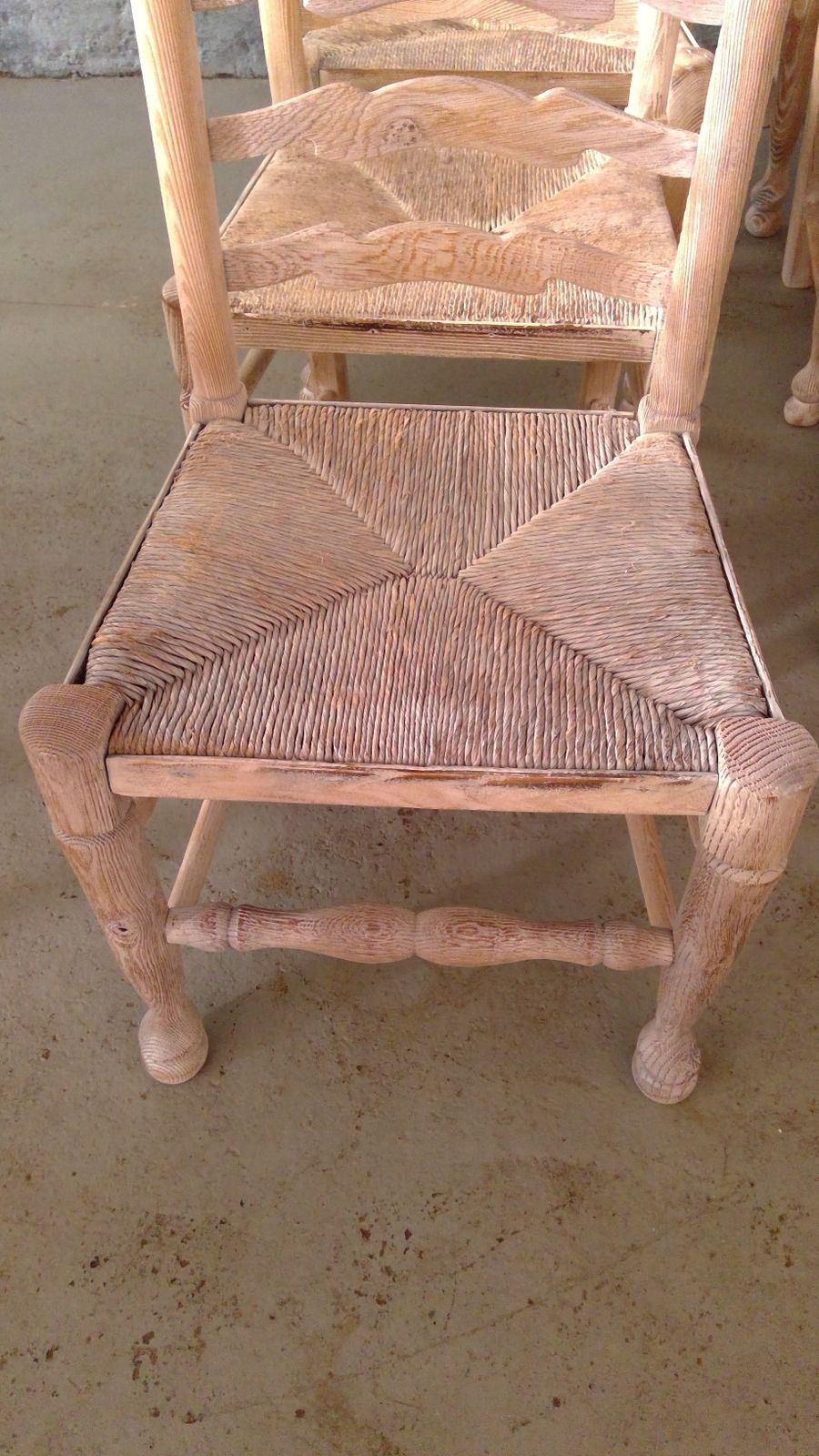 Limed Elm Opened Grained Queen Anne Cabriole Leg Dining Table With Eight Chairs photo buy