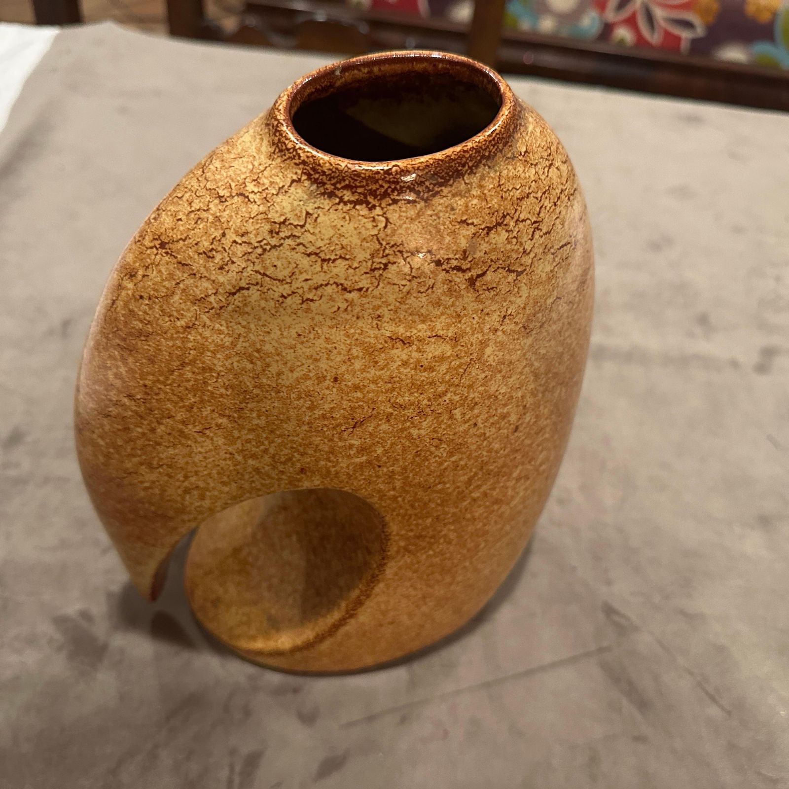 photo vinterior Two 1970s Modernist Brown Ceramic Italian Vases By Giovanni Bertoncello