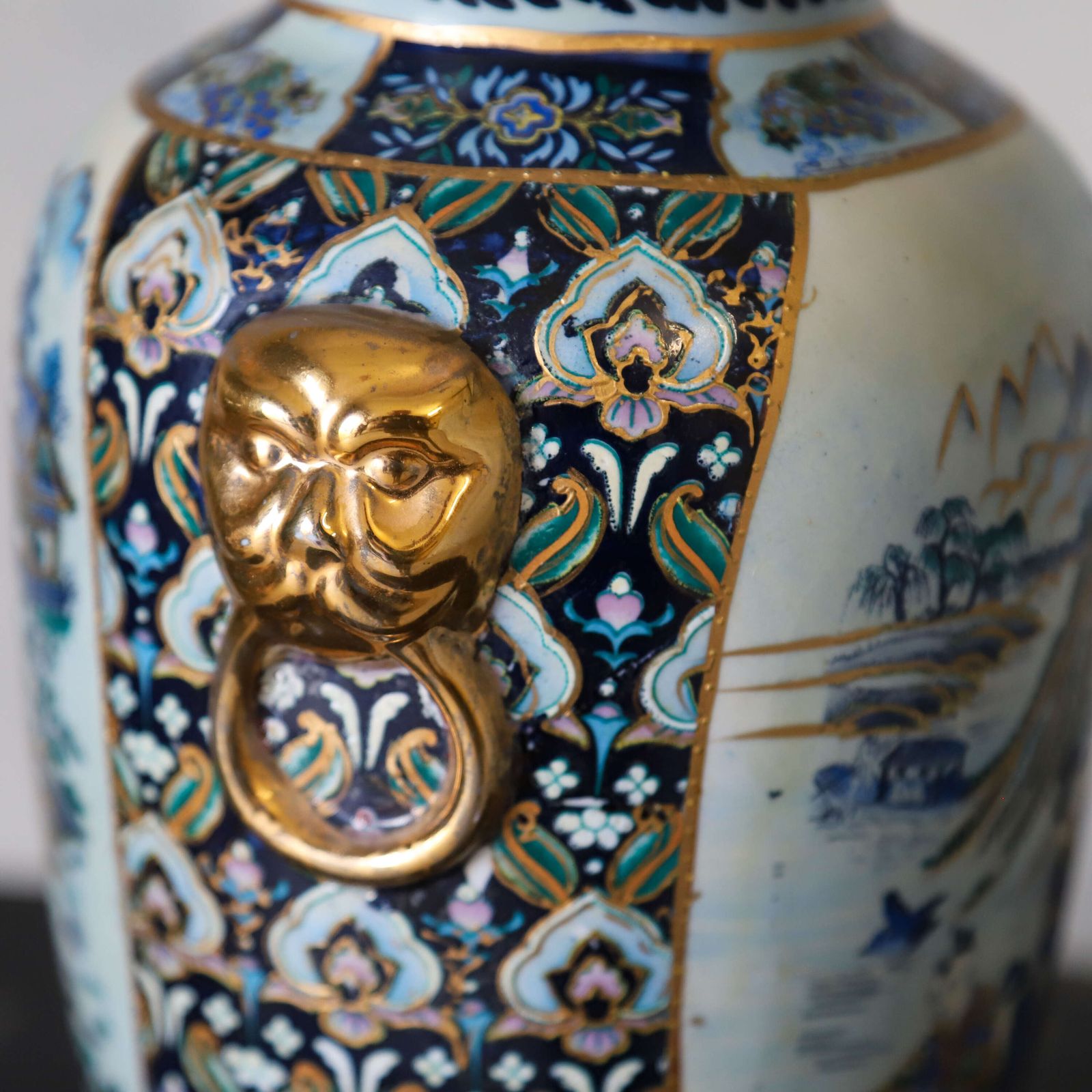 Vintage Mid 20th Century Japanese ‘Two Lions’ Imari Revival Vase With Gilt Handles photo 89.0