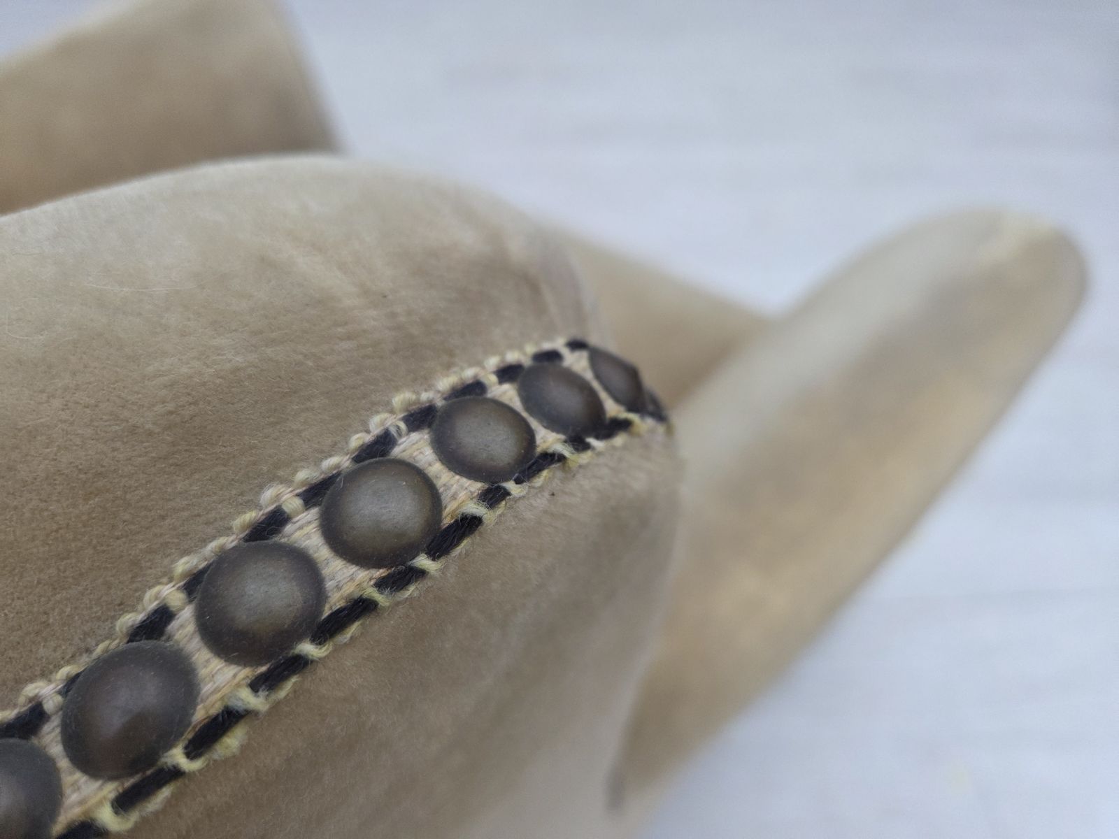 photo furniture 1950s, Danish Relax Chair, Furniture Velour With Patina, Oak Wood Legs.