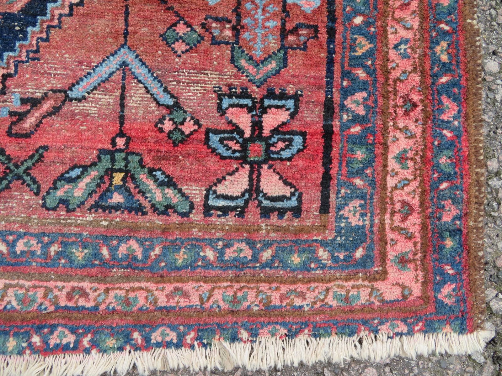 Hamadan Kurdistan Long Rug Runner. 293cm X 107cm. photo vinterior