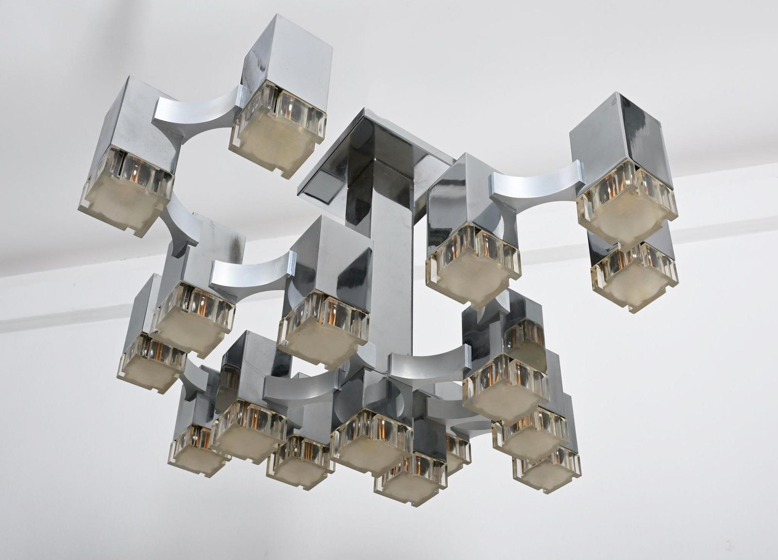 5526.0 Large Gaetano Sciolari "Cubic" Chandelier Flush Mounth photo