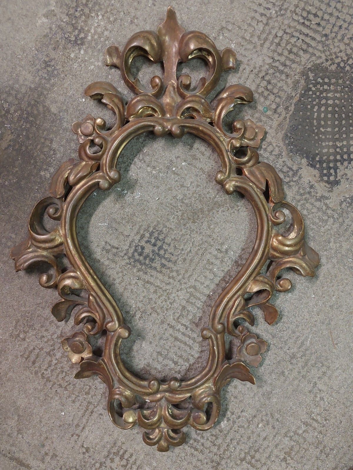 photo furniture Baroque Carved Wood Frame First Half Of The 900s Gilded