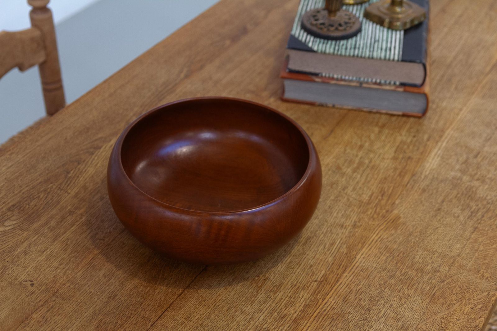 photo vintage Danish Mid Century Modern Teak Bowl By Kay Bojesen, 1950s.