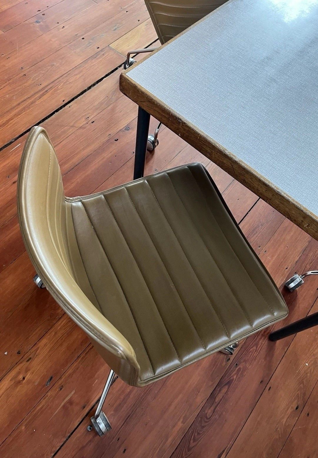 Arper Catifa 46 Studio / Office Chair Camel Leather photo Furniture