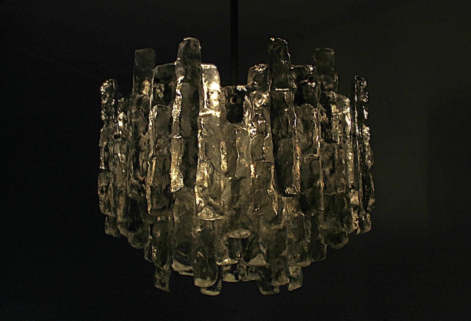 Xl Ice Glass Chandelier Soria From J.T. Kalmar photo 1895.0