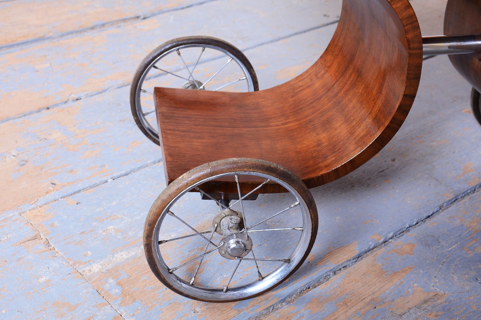 photo furniture Restored Art Deco Serving Trolley, Walnut, Revived Polish, France, 1920s