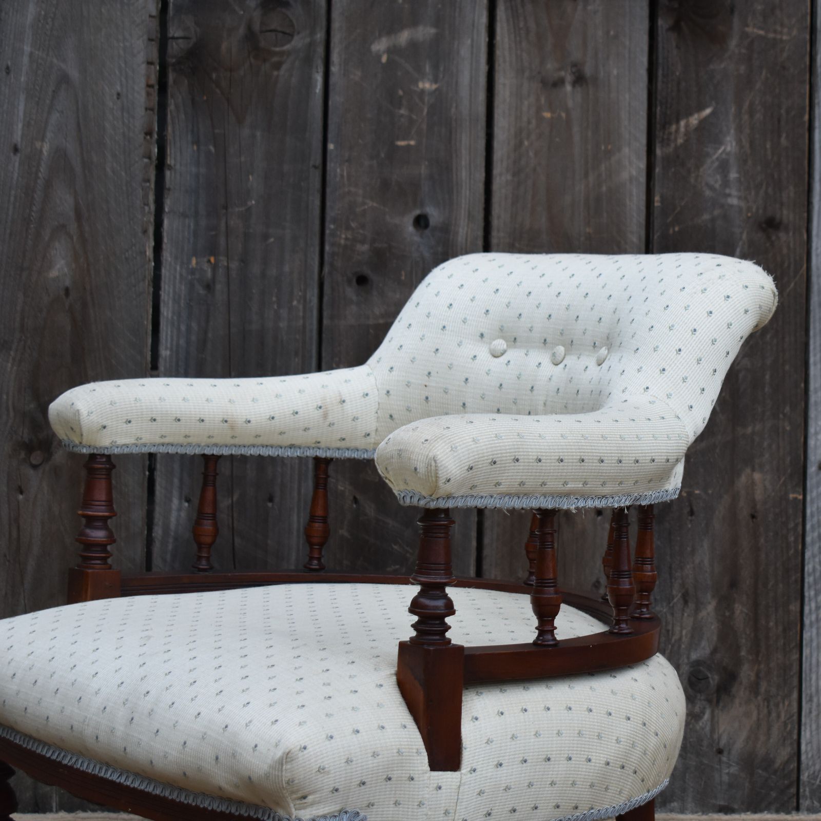 Furniture Antique Victorian Mahogany Hand Turned Spindle Tub Bedroom Nursing Armchair photo