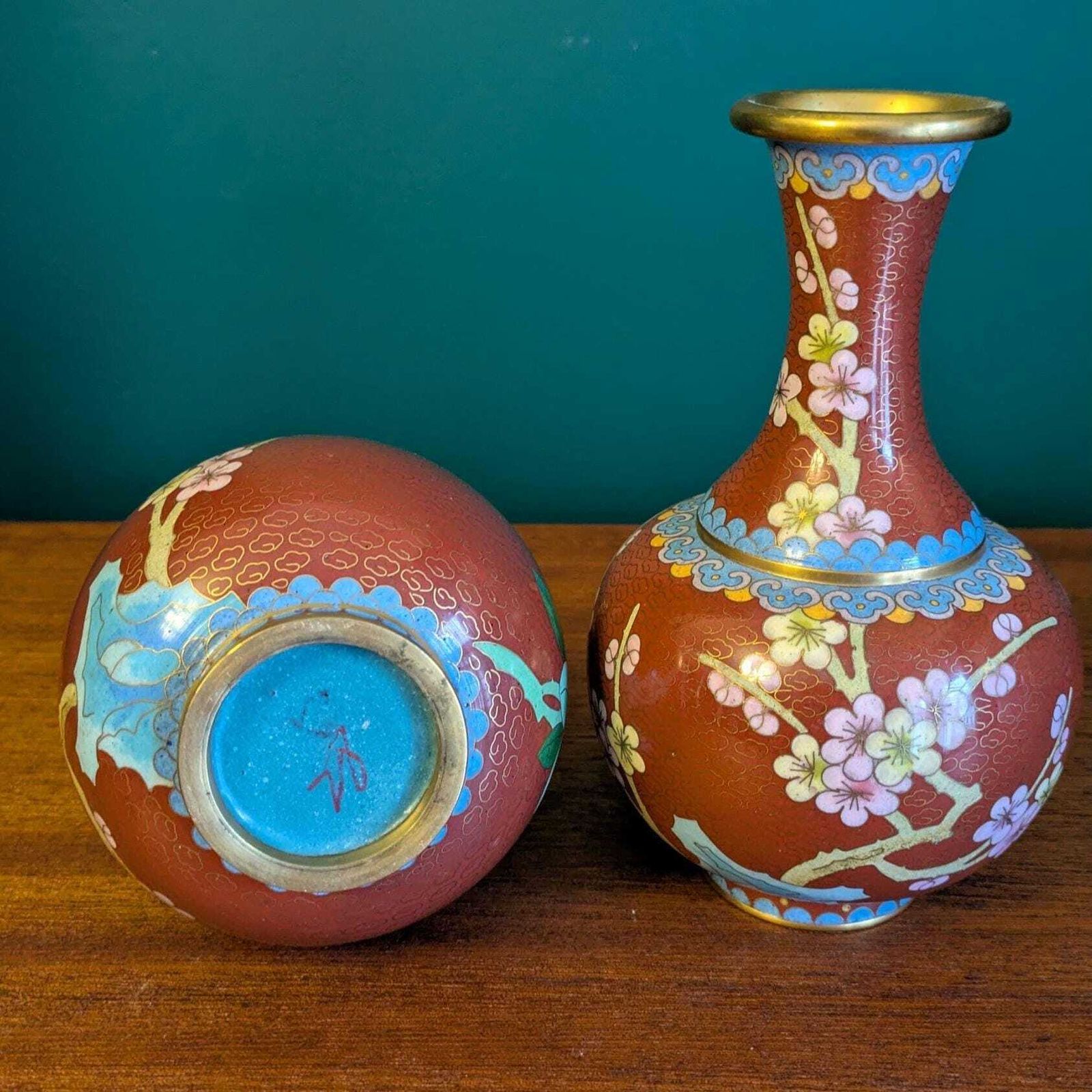 Pair Of Vintage Chinese Cloisonné Vases With Brass Edging – Red And Blue Enamel Floral And Bird Design photo Home Decor