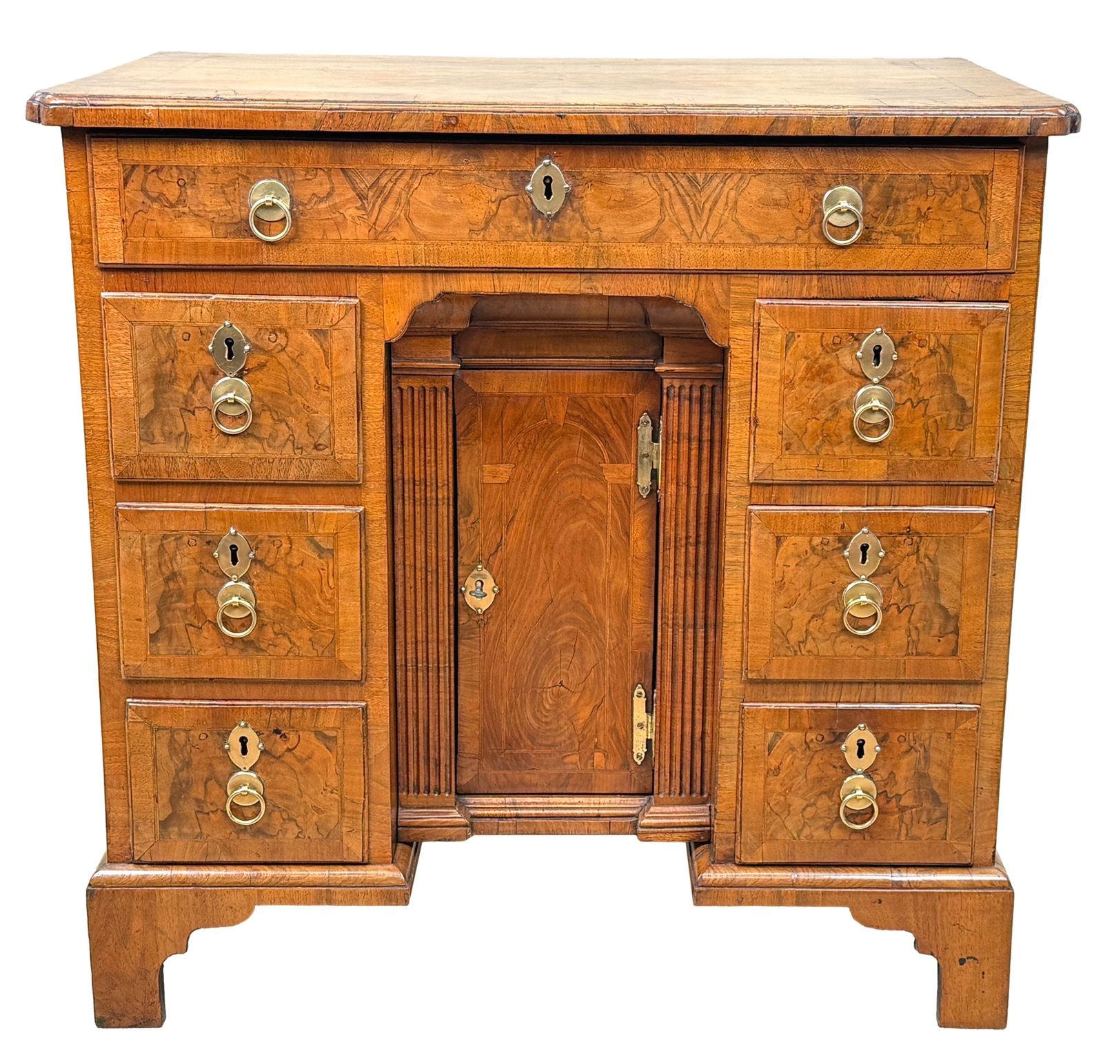 Exceptional Georgian 18th Century Walnut Kneehole Desk (England, Circa 1720) photo 8800.0