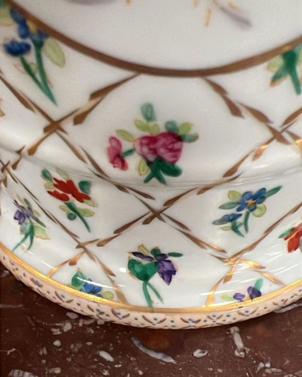 Pair Of French Hand Painted Porcelain Cachepots In The Sèvres Style By F. Japy, C.1950s photo 295.0