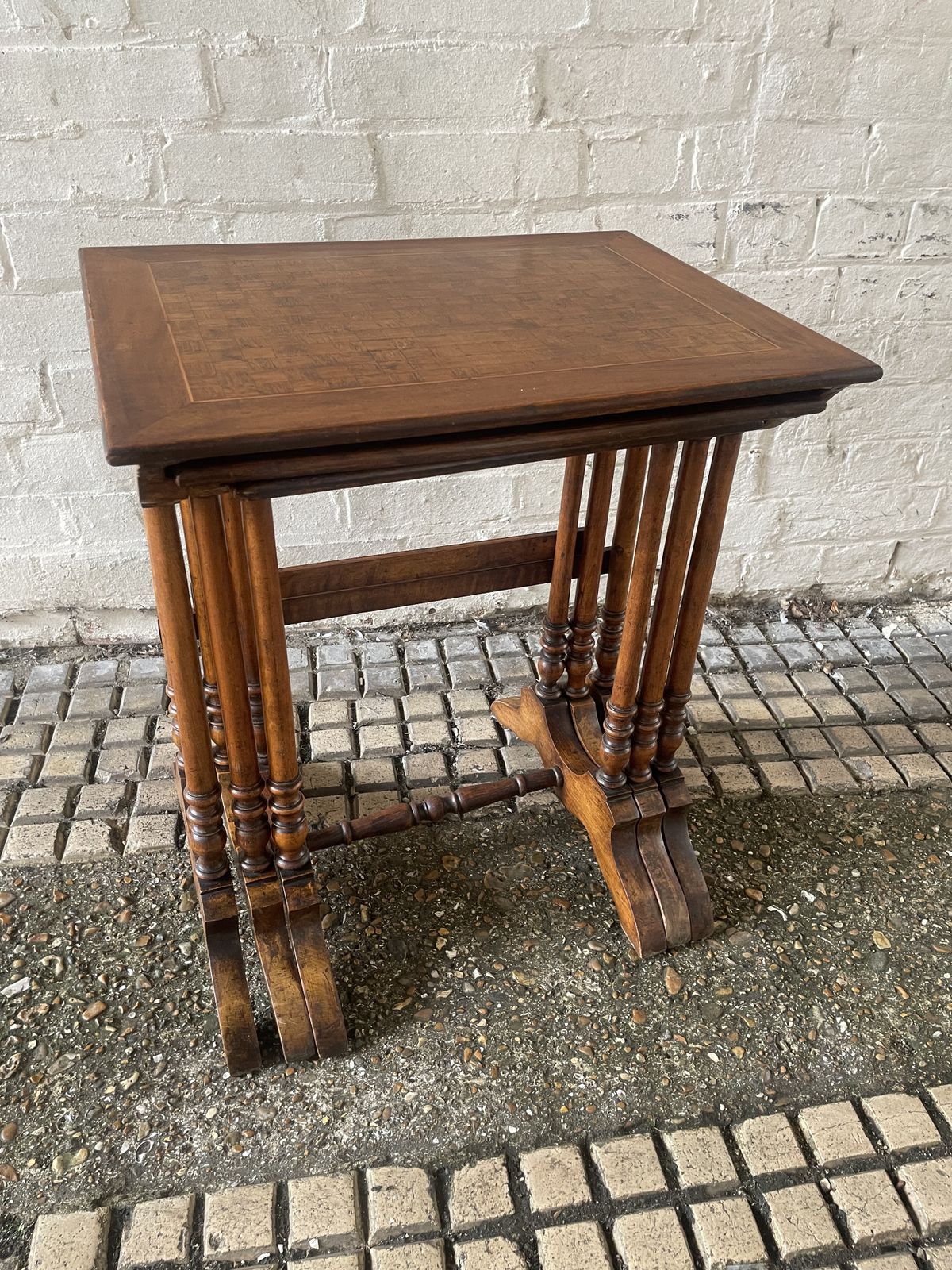 photo vinterior Antique Nest Of 3 Mahogany Tables With Chequered Parquetry Detailing