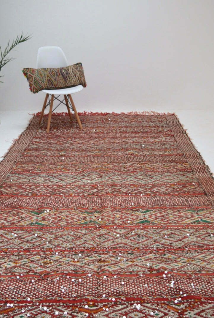 Kings Palace  Vintage Moroccan Kilim Berber Rug photo vinterior