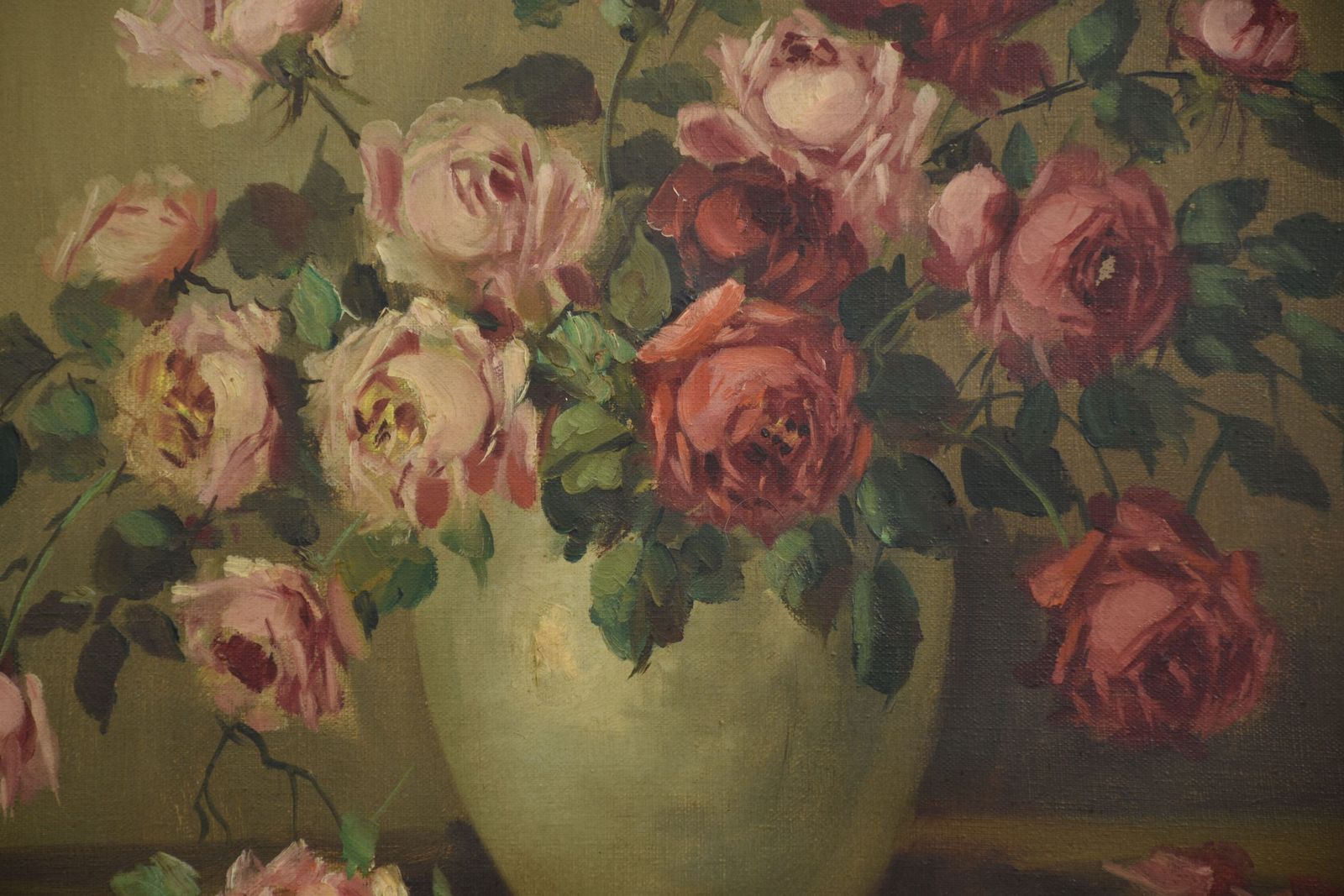 Still Life Oil On Canvas Roses In Vase Painting photo 810.0