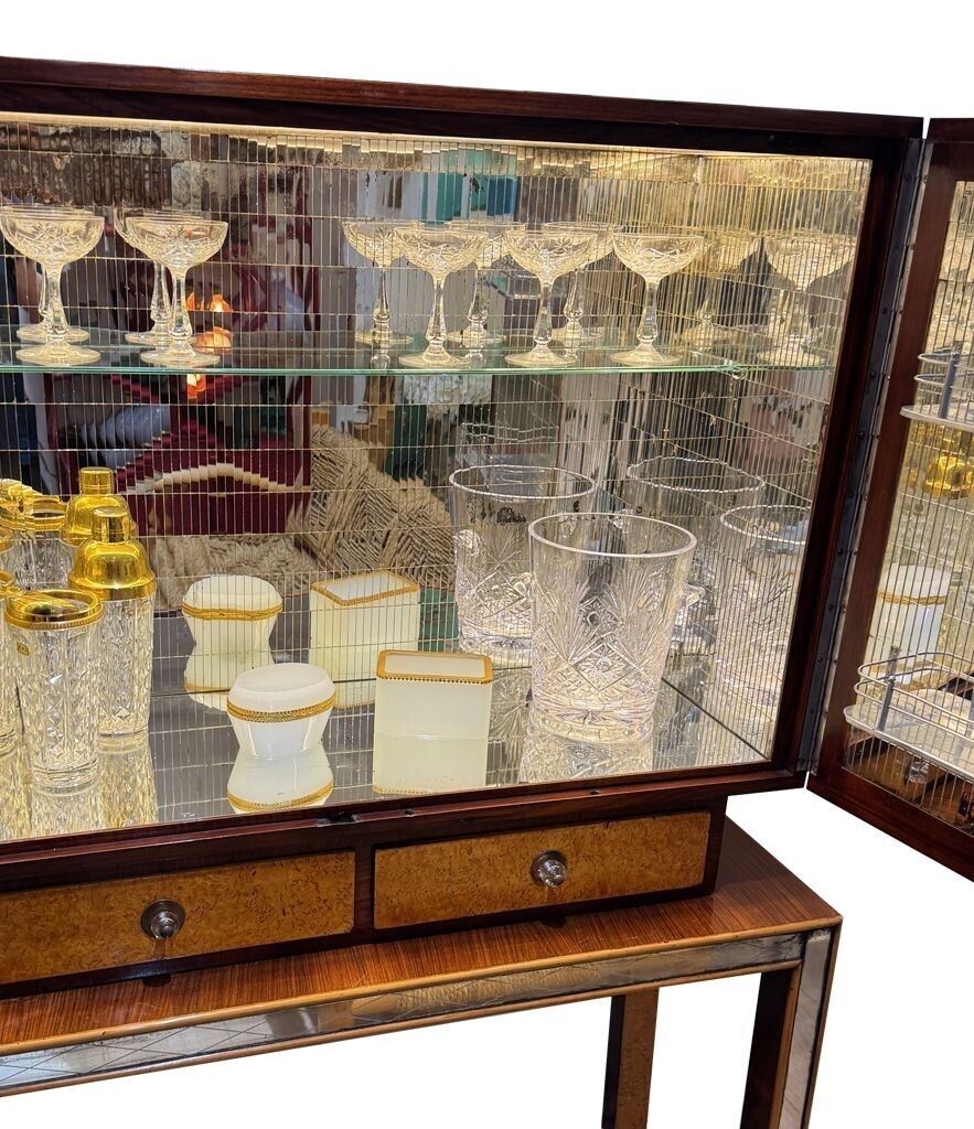 An Italian 1940s Mirrored Maple Wood Bar Cabinet By Osvaldo Borsani photo for sale