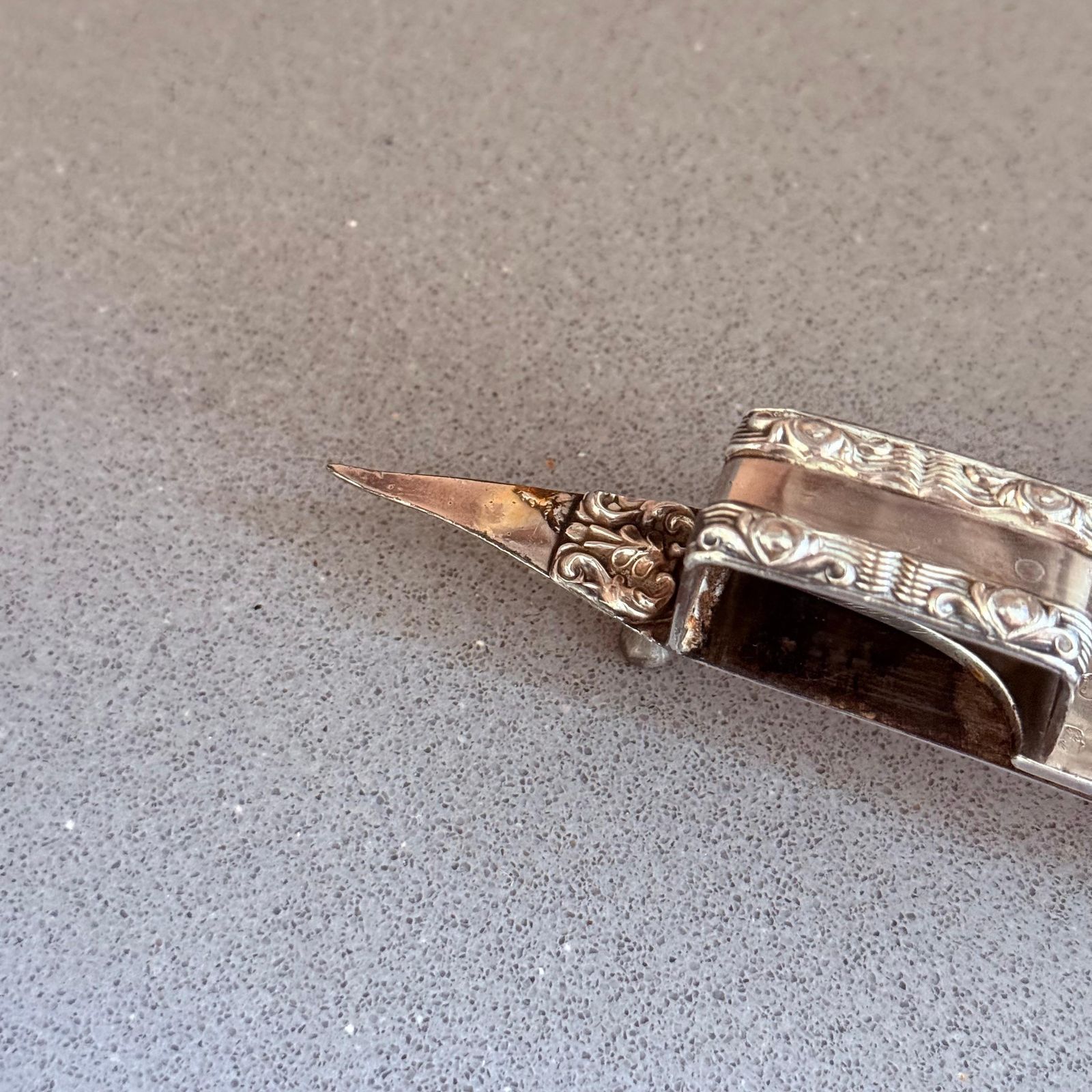Antique Silver Plated Candle Wick Trimmer Scissors, Victorian Table Decor photo 405.0