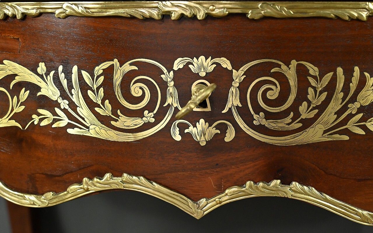 photo vinterior Small Mahogany Lady's Desk, Napoleon III Period – Part 2 Of The 19th Century