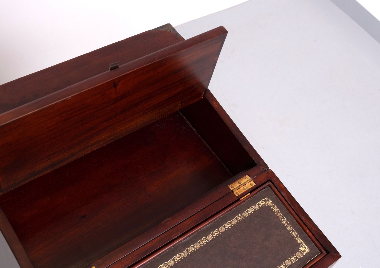 Military Campaign Style Mahogany Davenport Desk. England photo 1100.0