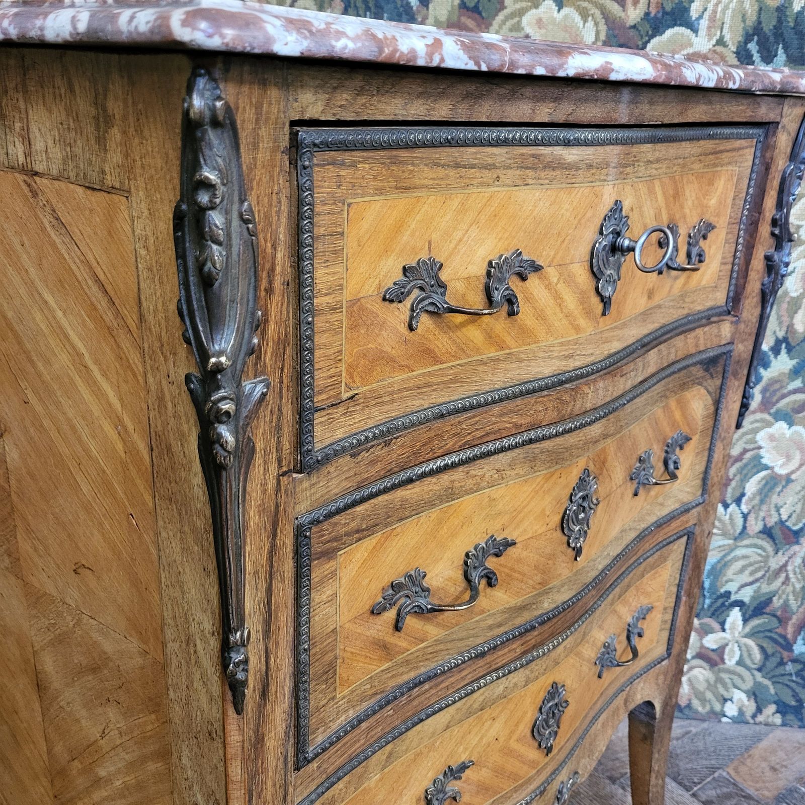 Small French Commode, 1800s, Tulipwood photo furniture