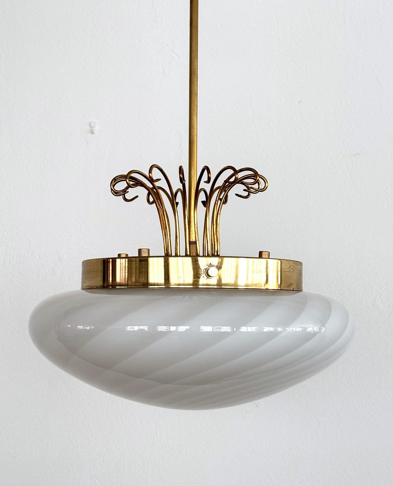 Italian Midcentury Chandelier "Medusa Jellyfish" With Swirl Glass, 1970s