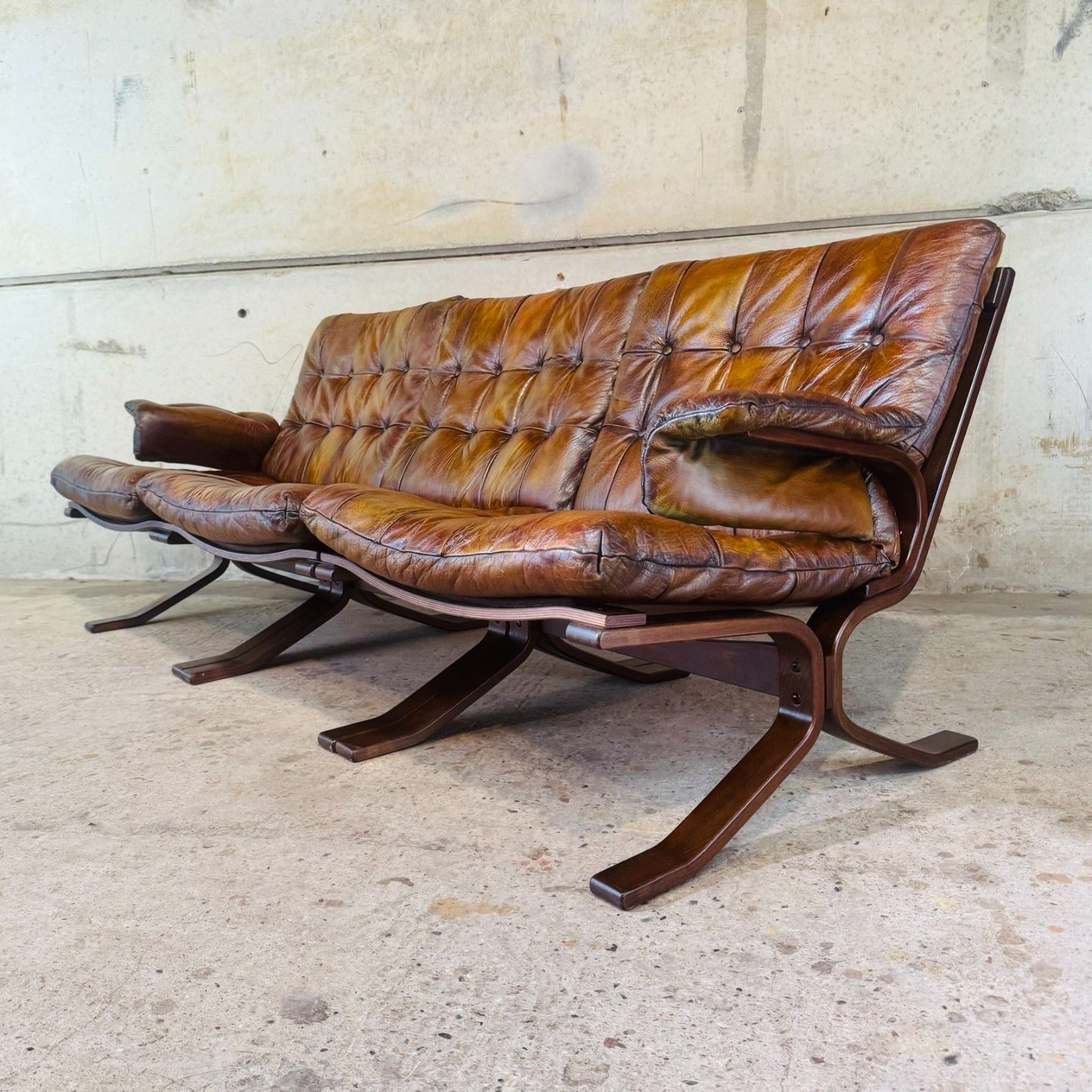 1970s Norwegian Tan Leather 3 Seater Sofa — Rustic Bentwood Frame #A740 photo vinterior
