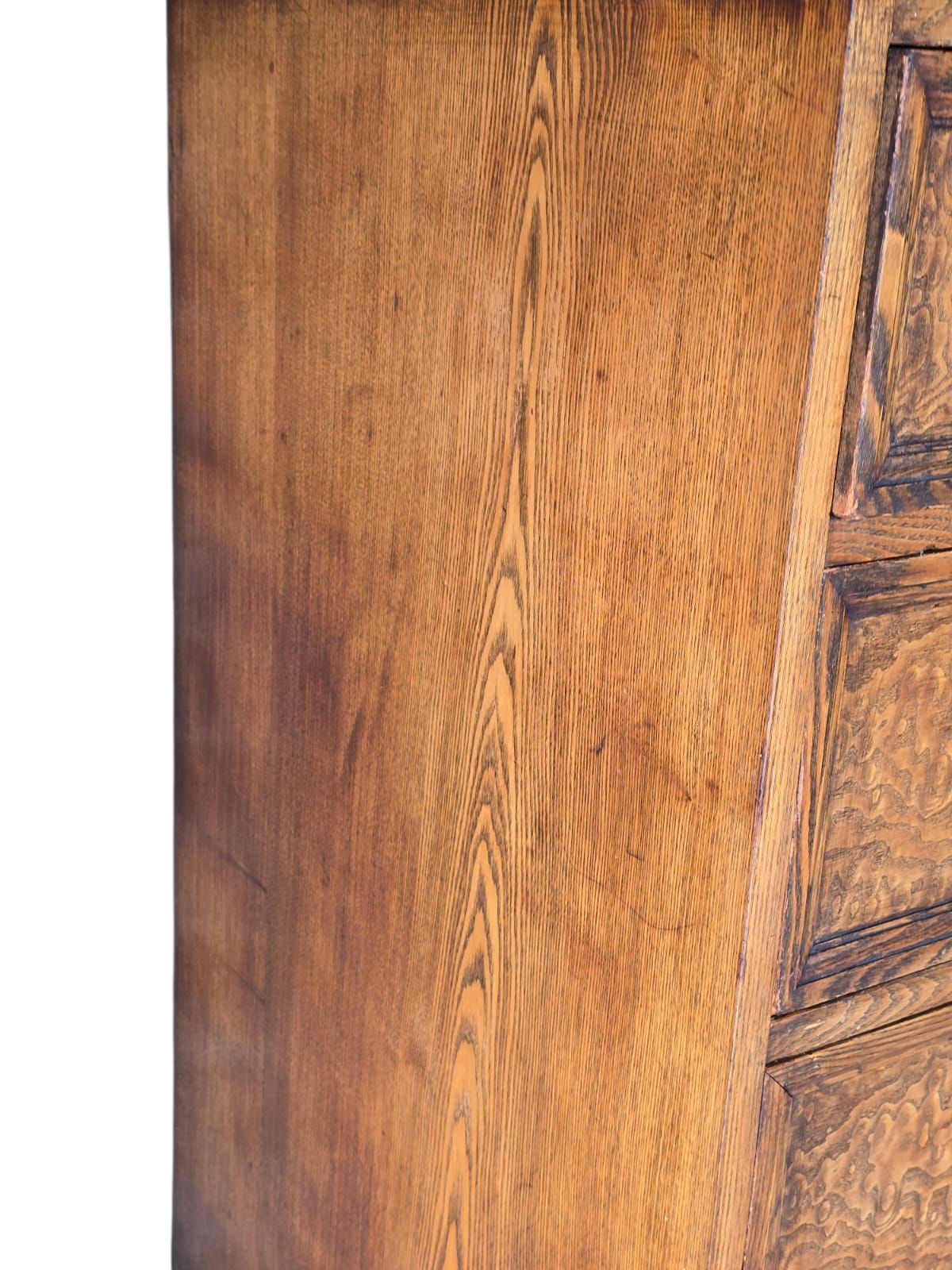 Early 20th Century Oak Howard & Sons Chest Of Drawers photo 1295.0