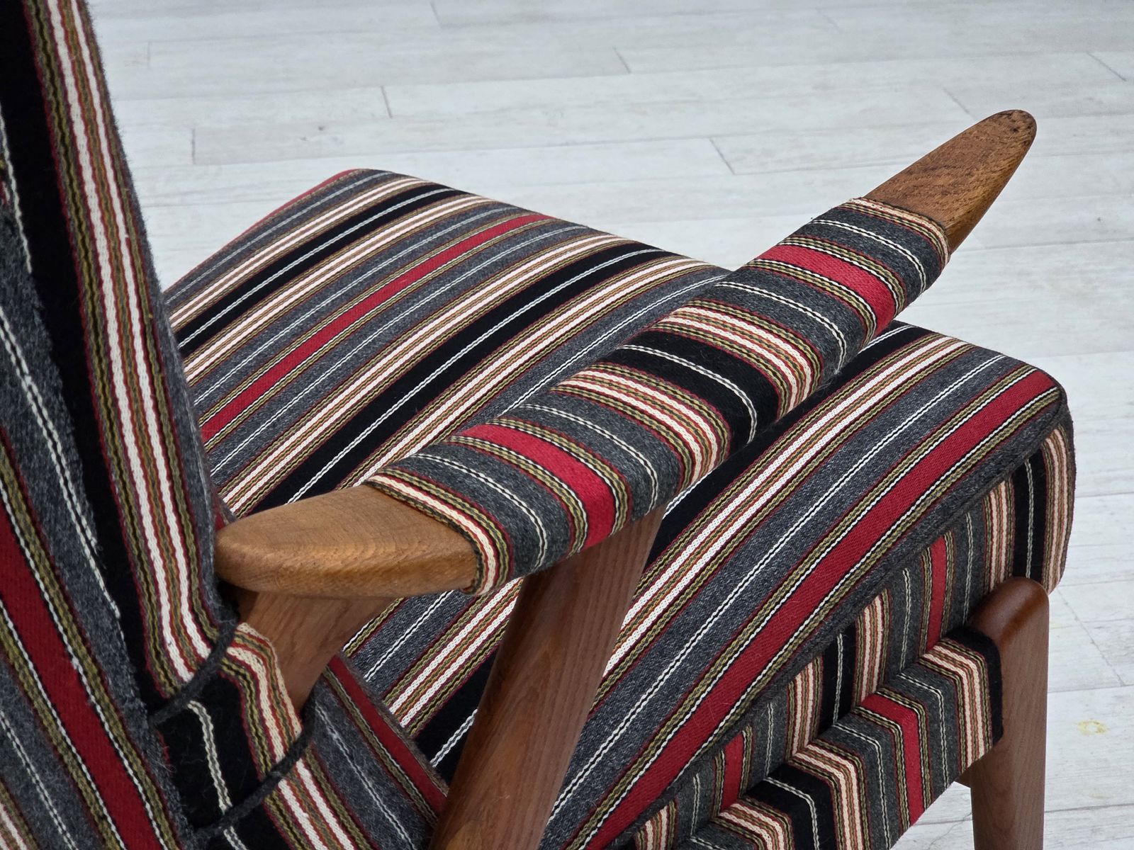 photo vintage 1960s, Swedish Armchair, Striped Furniture Wool Fabric, Oak Wood, Teak Wood.