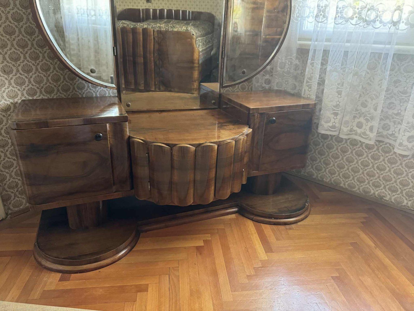 Art Deco Walnut Vanity Table With Triptych Mirror, 1930s photo vinterior