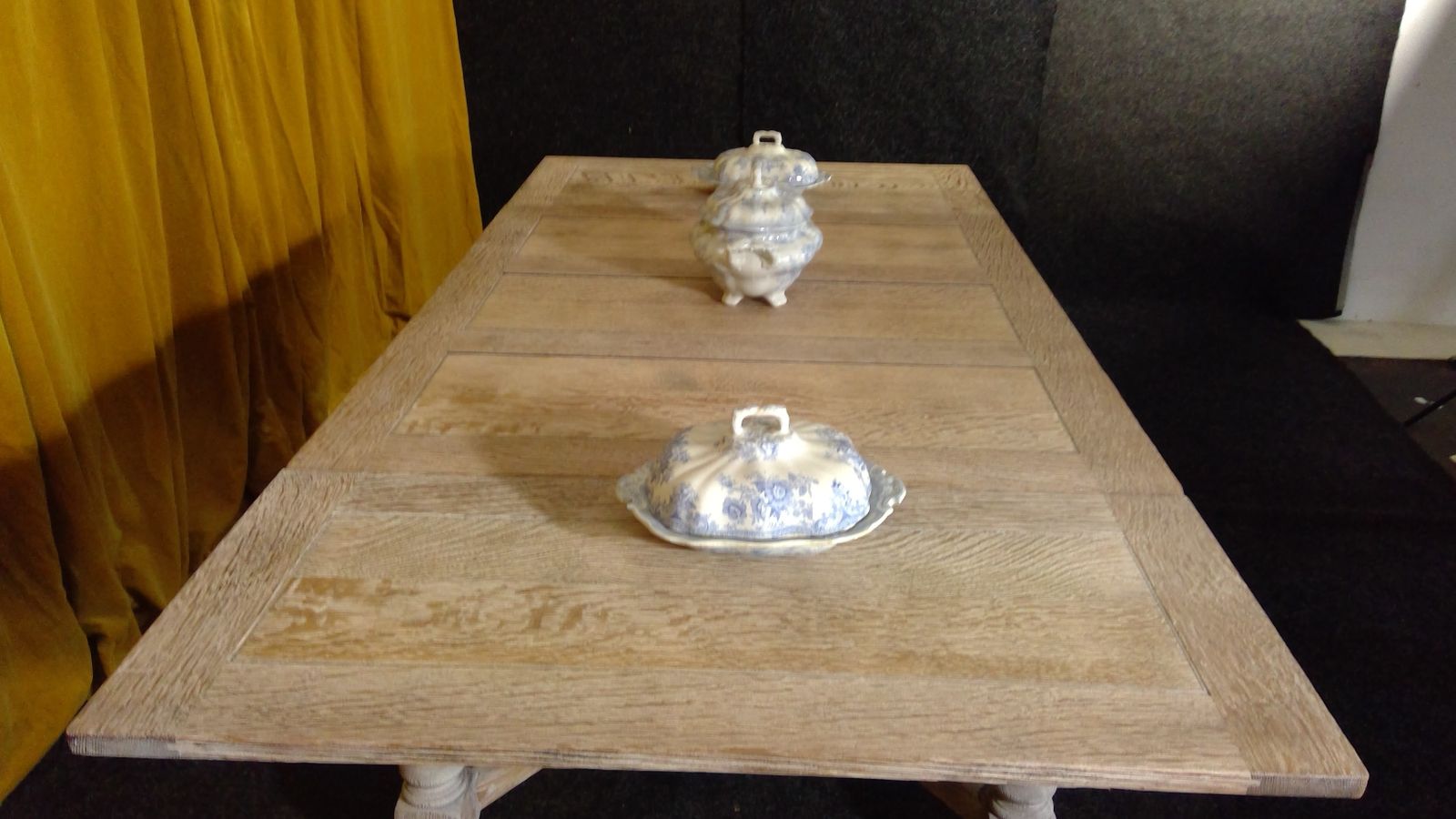 photo furniture A Large  Limed  Scrubbed Oak (Cerused)jacobean Style Refectory Draw Leaf Table Of Robust Construction